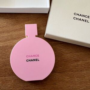 Chanel Beauty Pastel Mirror